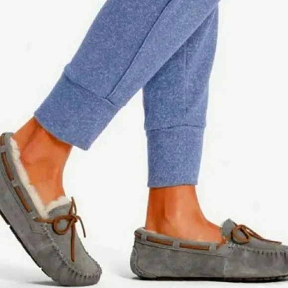 UGG Sheepskin Moccasins Pewter Grey Slippers Indoor Outdoor - Picture 2 of 15